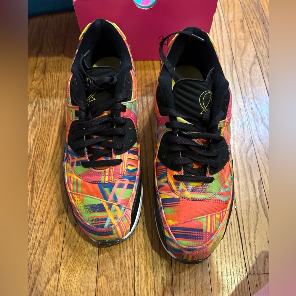 Men’s Size 15 - Nike Air Max 90 Latino Heritage Month - Familia Sneakers EUC